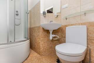 Апарт-отели ApartHotel LeonRooms Одесса Стандартный номер-студио-2