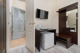 Апарт-отели ApartHotel LeonRooms Одесса Стандартный номер-студио-4