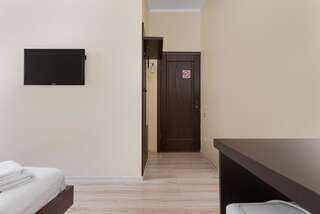 Апарт-отели ApartHotel LeonRooms Одесса Улучшенный номер-студио-2