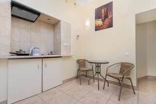 Апарт-отели ApartHotel LeonRooms Одесса Улучшенные апартаменты-2