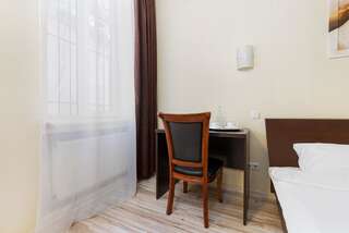 Апарт-отели ApartHotel LeonRooms Одесса Улучшенные апартаменты-5